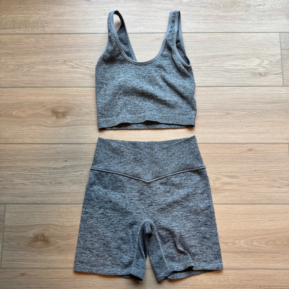 Colsie Gray Space Dye Crossover Waist Biker Shorts and Crop Tank Set Medium